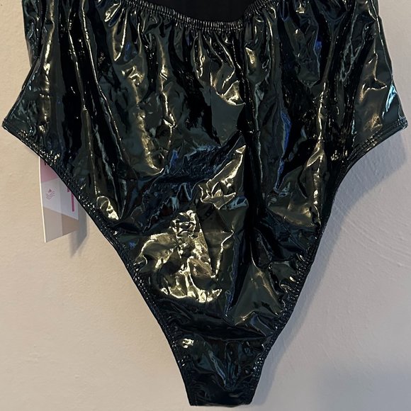 NWT WDIRARA Women's Deep V-Neck Halter-Top PU Leather Skinny Bodysuit Size S - Picture 14 of 16